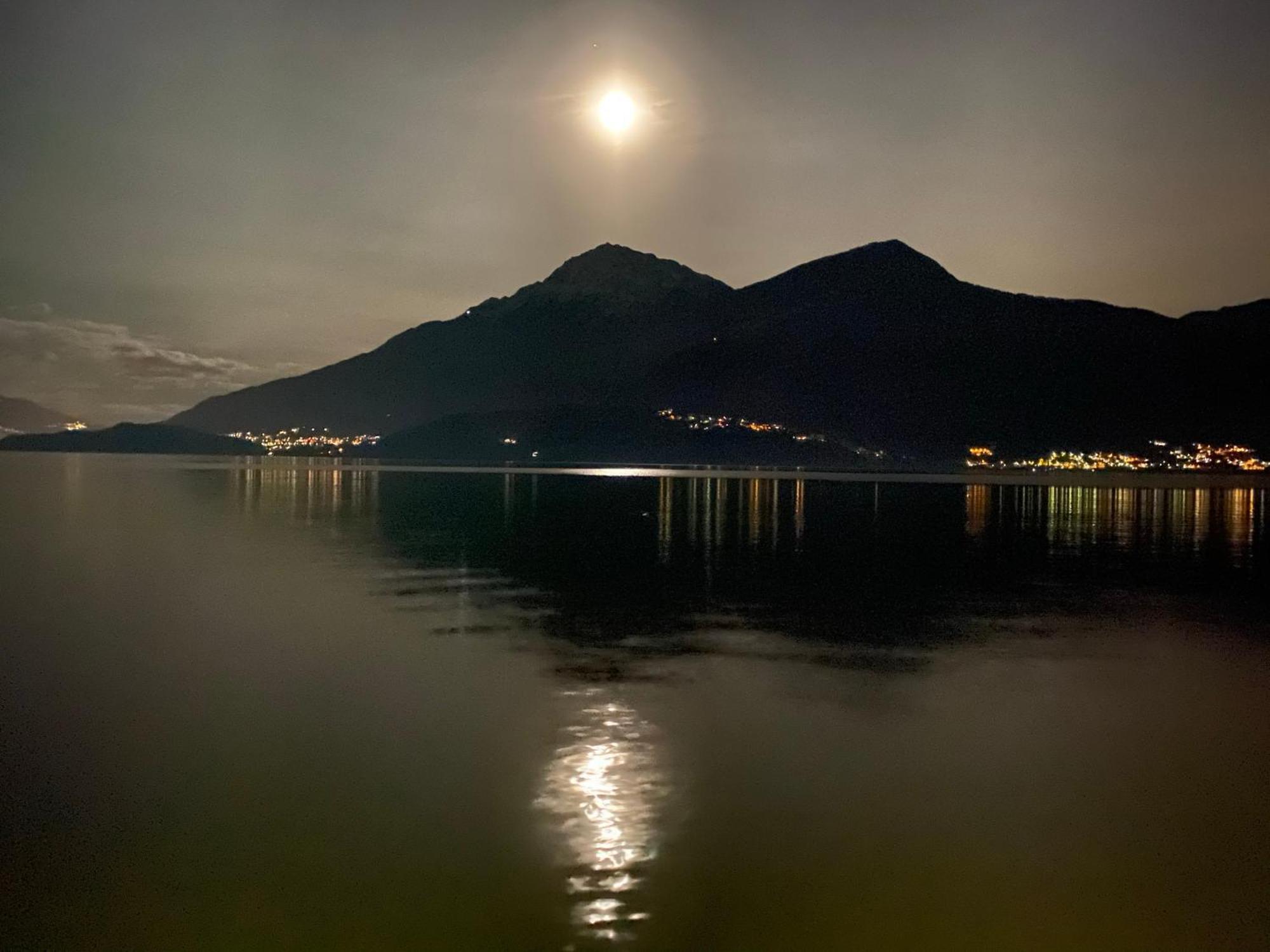 Casa Carmen Apartment Lake Como Донго Экстерьер фото